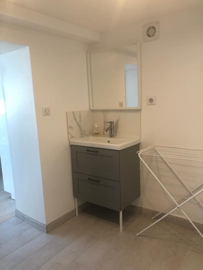 Appartement Paisible Proche Centre Ville Bron Eksteriør billede
